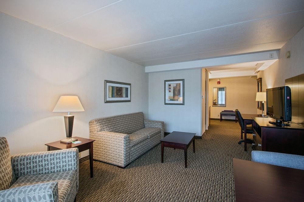 Fairfield Inn & Suites Springfield Enfield Exteriér fotografie